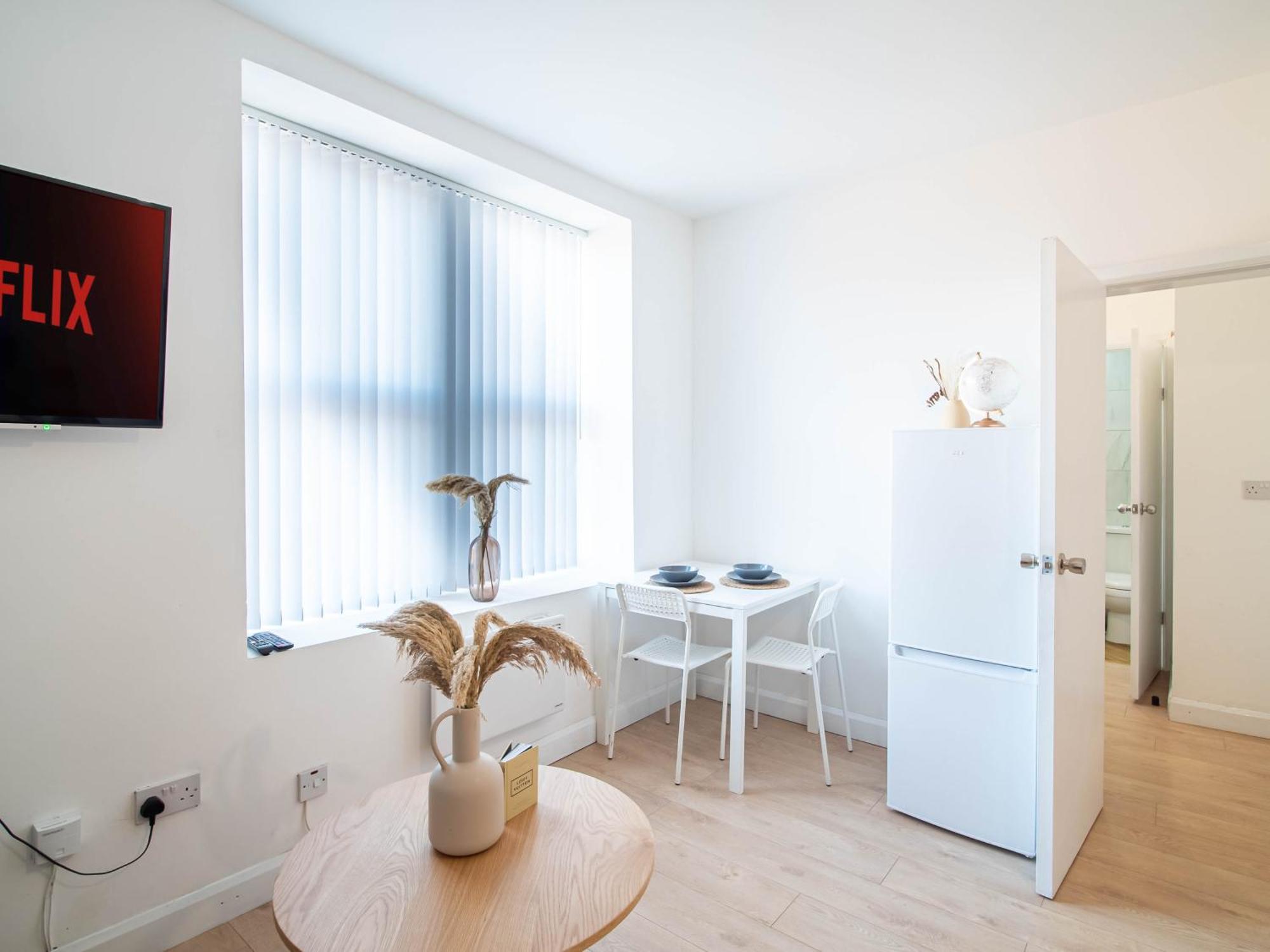 Belgian Studio Apt 2 Хаддерсфилд Экстерьер фото